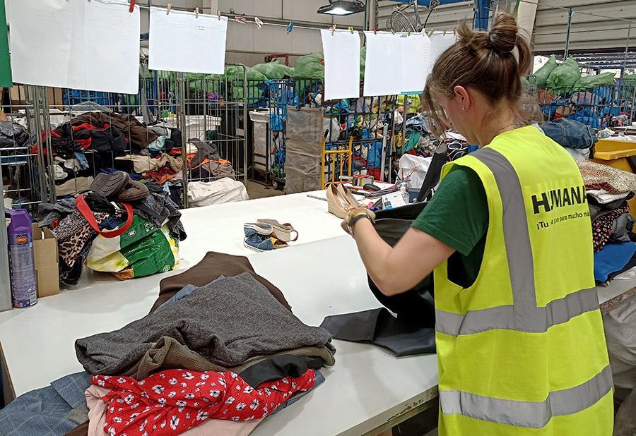 El 90% de la ropa usada recuperada en Santa Pola tiene una segunda vida vía  reutilización y reciclaje | Ayto. Santa Pola