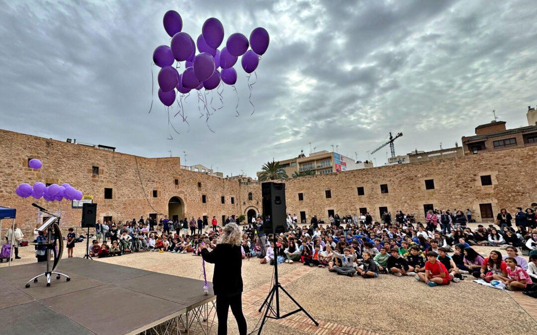 Santa Pola commemora el 25-N posant el focus en la violència vicària