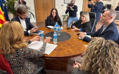 Ayuntamiento y Consellería de Educación avanzan en la nueva licitación del colegio Hispanidad y en los viales del Gran Alacant 2