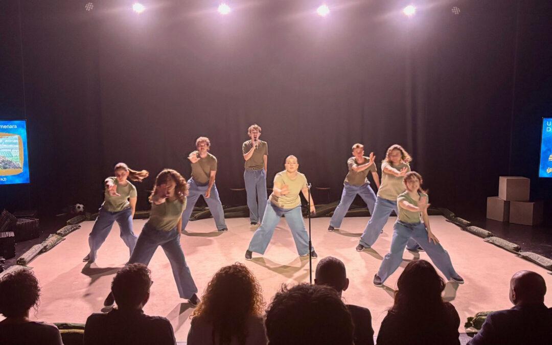 Santa Pola acoge ‘Un instant de bellesa’, el primer espectáculo teatral que explora la tragedia humana tras la dana