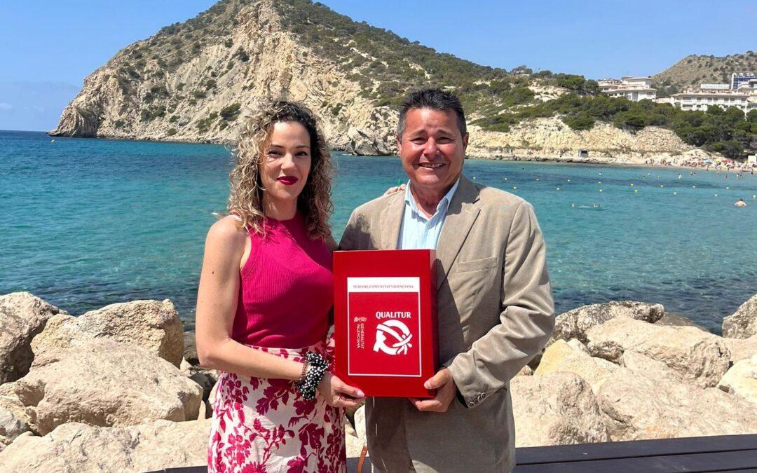 Pleno de Santa Pola: sus trece playas obtienen la bandera Qualitur