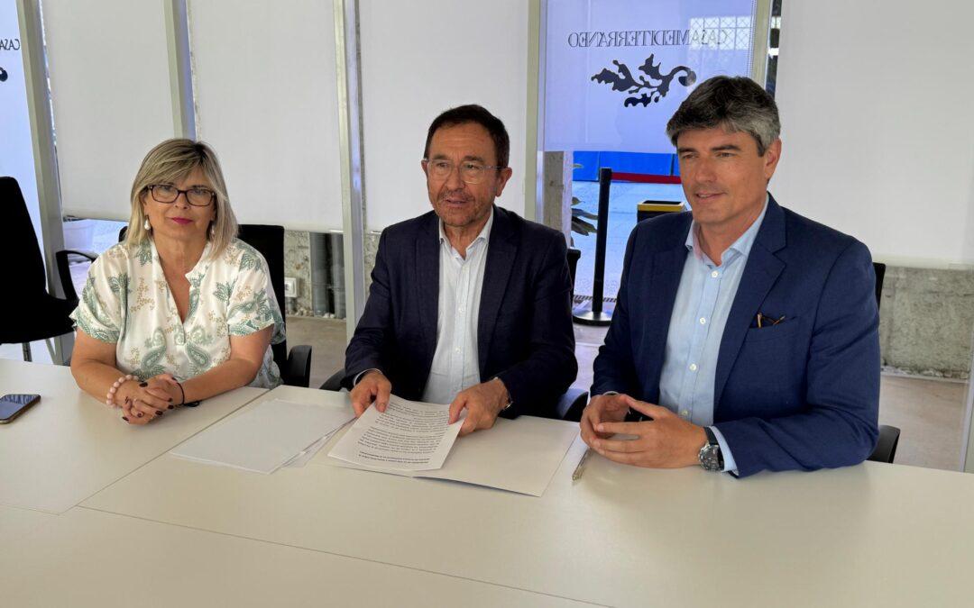 Santa Pola y La Vila Joiosa firman junto a Casa Mediterráneo un manifiesto en defensa de la pesca tradicional en el Mediterráneo