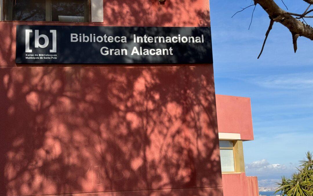 La Biblioteca Internacional de Gran Alacant oferix cursos d’espanyol, anglés, pintura, teatre i robòtica