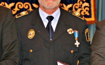 El ple aprova restituir l’honor i la dignitat del policia Pascual Linares Amorós i li nomena fill adoptiu de Santa Pola a títol pòstum