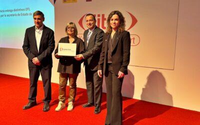 Santa Pola recibe en Fitur su distintivo como Destino Turístico Inteligente de manos de la Secretaria de Estado de Turismo